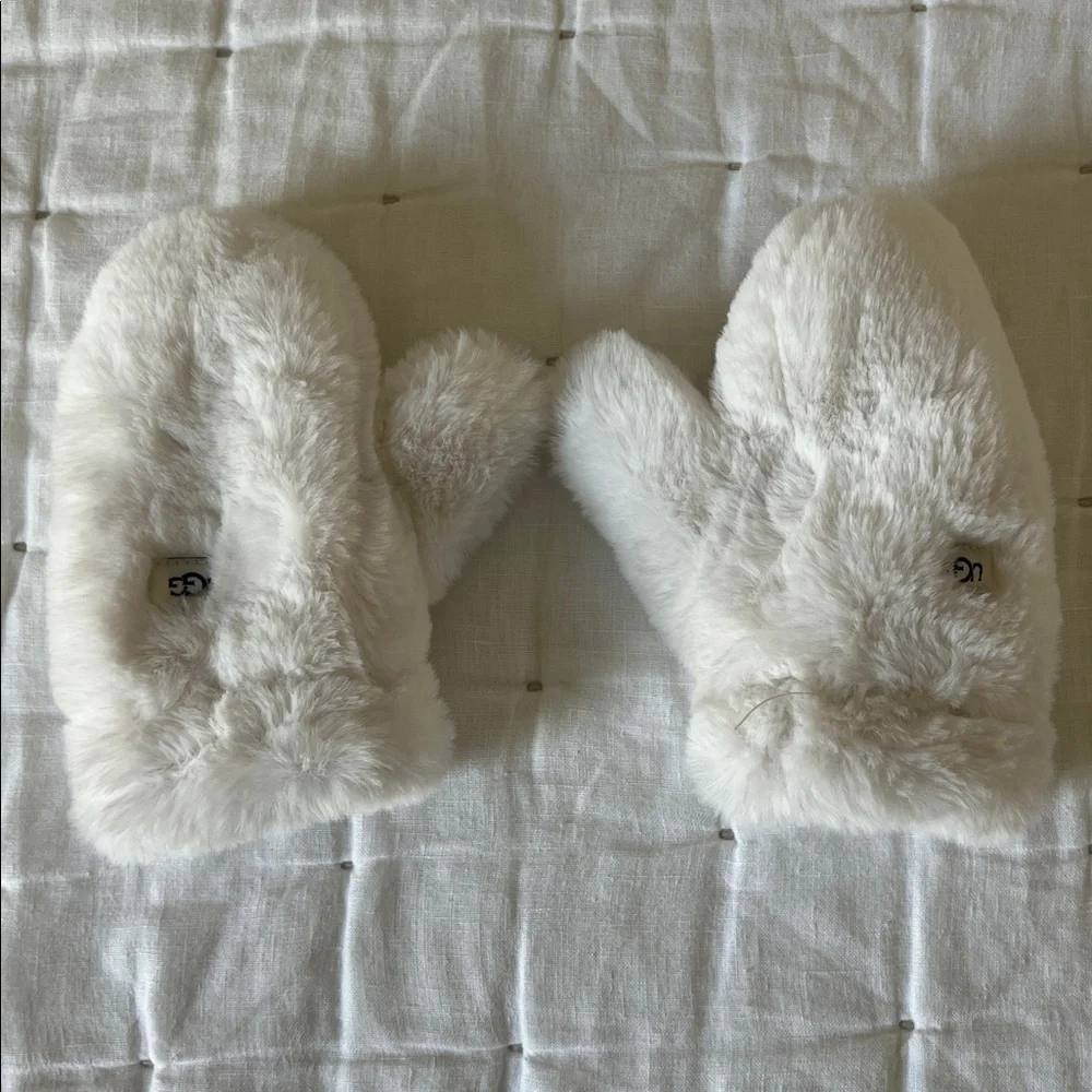 UGG Kids Faux Fur Mittens
